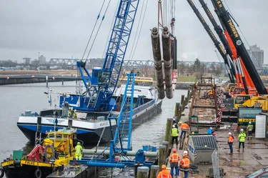 Düker Nahwärmeleitung für den Transport industrieller Abwärme zur HafenCity und Rothenburgsort