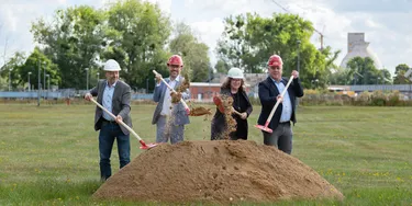 symbolischer Spatenstich Großwärmepumpe am Klärwerk